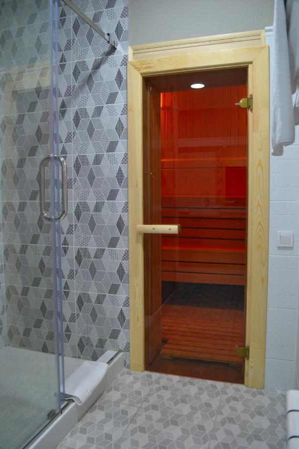 Gоlden Dragon Villa Hotel Bishkek Esterno foto